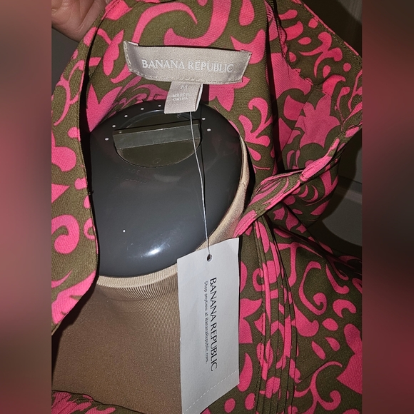 Banana Republic NWT V-neck Pink & Green Women's Pullover Blouse 3/4 Sleeves Sz M - Picture 6 of 9